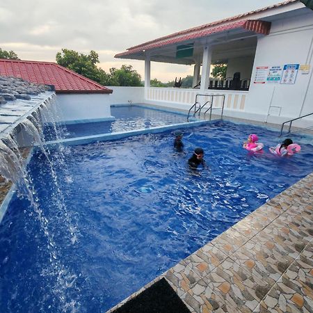 Seri Dusun Sepang Homestay & Event Space Exterior foto